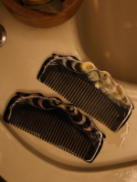 Doğanın Mirası: Sığır Boynuzundan El Yapımı Tarak Doğanın Mirası: Sığır Boynuzundan El Yapımı Tarak