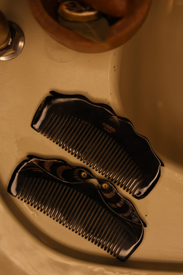 Heritage of Nature: Handmade Comb from Cow Horn Heritage of Nature: Handmade Comb from Cow Horn