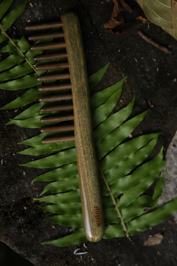 Mystic Sandalwood 12-Tooth Wooden Comb – Natural Meridian Massage & Hair Therapy Mystic Sandalwood 12-Tooth Wooden Comb – Natural Meridian Massage & Hair Therapy