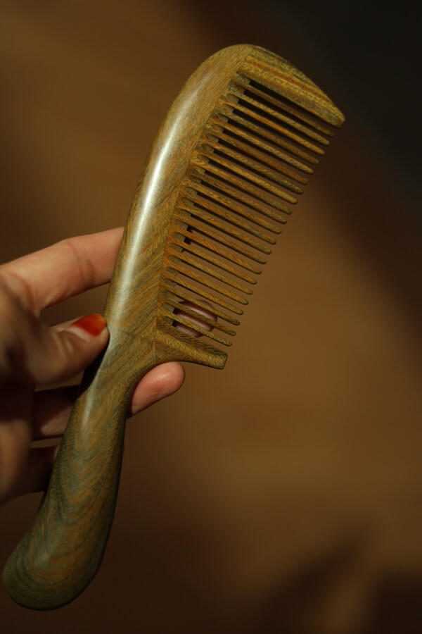 Rosewood Comb – High Quality & The Elegance of Nature Rosewood Comb – High Quality & The Elegance of Nature