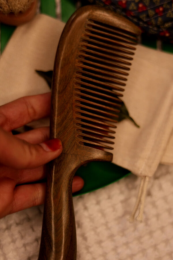 Rosewood Comb – High Quality & The Elegance of Nature Rosewood Comb – High Quality & The Elegance of Nature