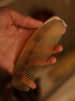 Mystic Therapy Cow Horn Comb - Natural and Economical Care - Medium Quality Mystic Therapy Cow Horn Comb - Natural and Economical Care - Medium Quality