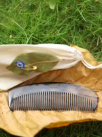 Mystic Therapy Cow Horn Comb - Natural and Economical Care - Medium Quality Mystic Therapy Cow Horn Comb - Natural and Economical Care - Medium Quality
