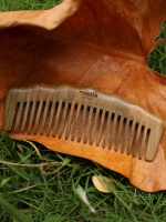 Sandalwood Wooden Comb – For Curly/Wavy/All Hair Types Natural Care Sandalwood Wooden Comb – For Curly/Wavy/All Hair Types Natural Care